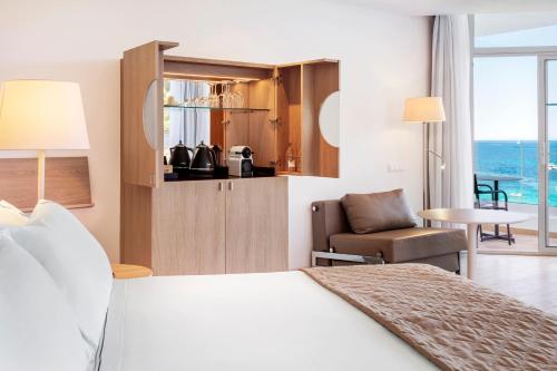 Suite Junior The Level del hotel Melia Cala Galdana - Menorca