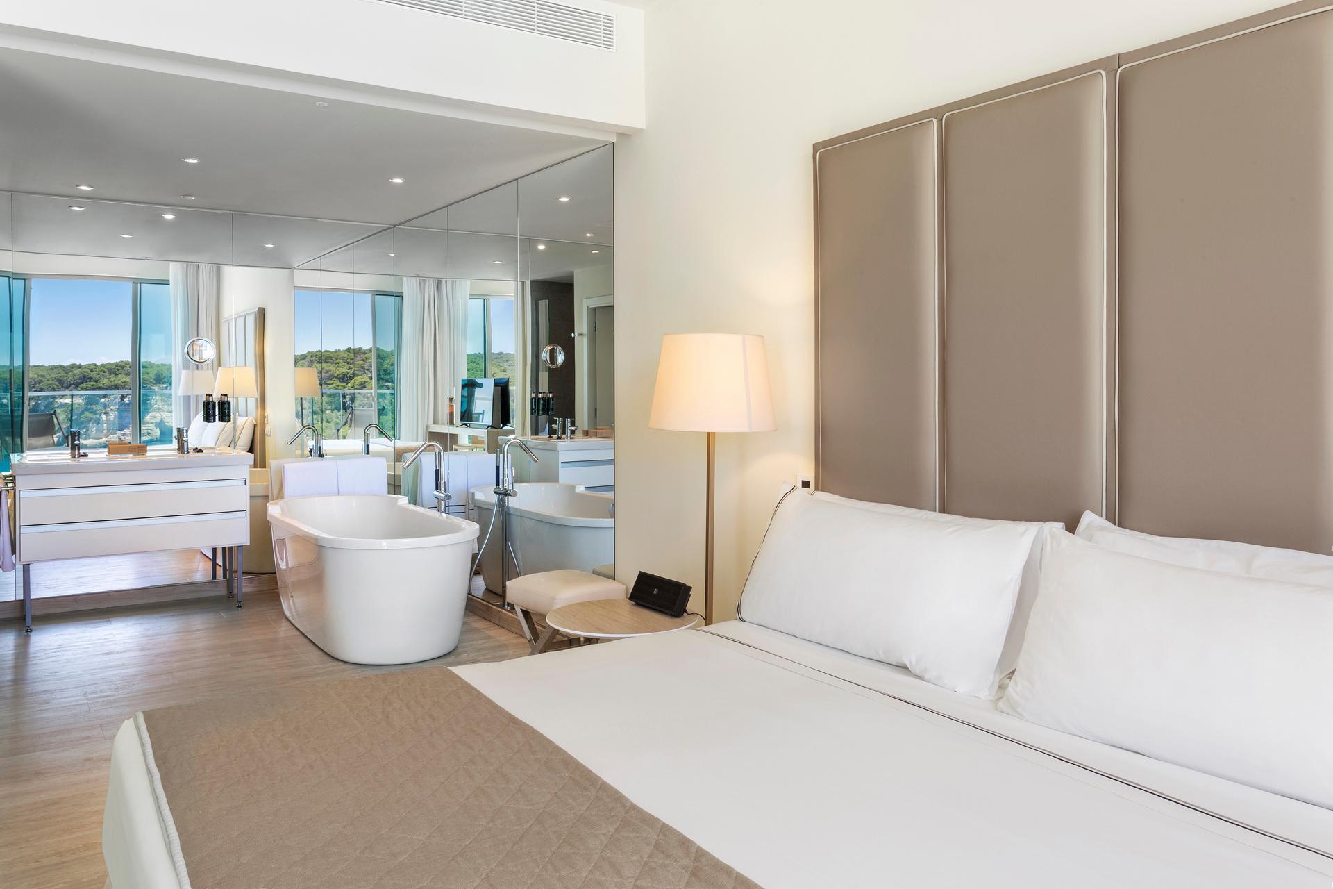 Suite The Level del hotel Melia Cala Galdana - Menorca. Foto 1