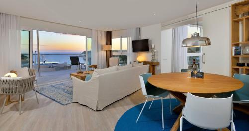 Suite Grand The Level Cala Galdana del hotel Melia Cala Galdana - Menorca. Foto 1