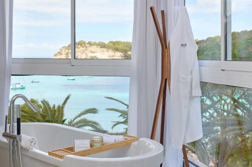 Suite Familiar The Level del hotel Melia Cala Galdana - Menorca. Foto 3