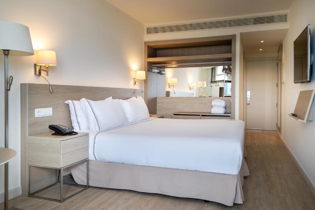 Meliá Cala Galdana Side View del hotel Melia Cala Galdana - Menorca