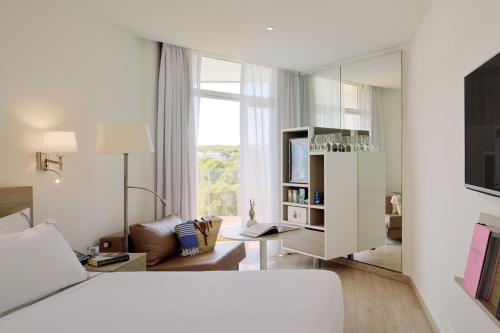 Habitación Meliá del hotel Melia Cala Galdana - Menorca. Foto 2