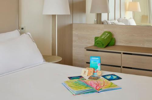 Habitación Familiar Cala Galdana con vistas al mar del hotel Melia Cala Galdana - Menorca. Foto 1