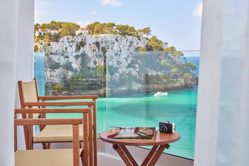 Habitación The Level del hotel Melia Cala Galdana - Menorca. Foto 11