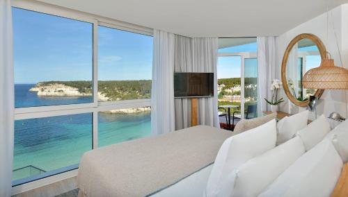 Suite Grand The Level Cala Galdana del hotel Melia Cala Galdana - Menorca. Foto 4