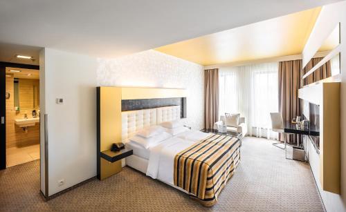 Habitación Doble Deluxe del hotel Grandior Prague. Foto 6