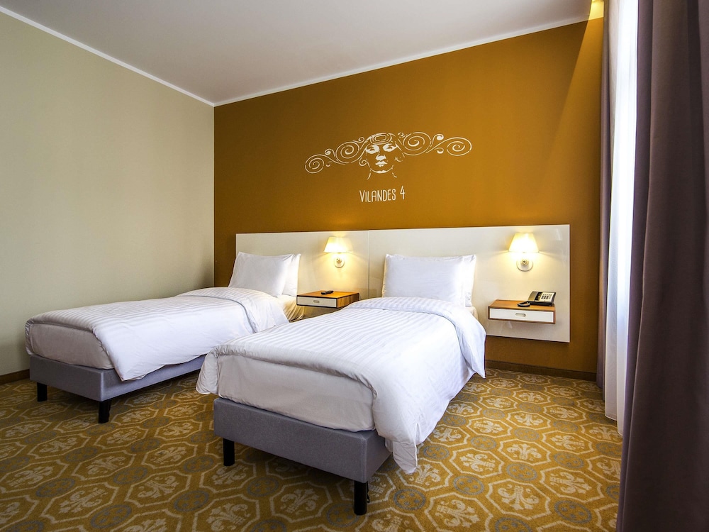 Habitación Classic exclusivamente para no fumadores con 2 camas individuales del hotel Mercure Riga Centre