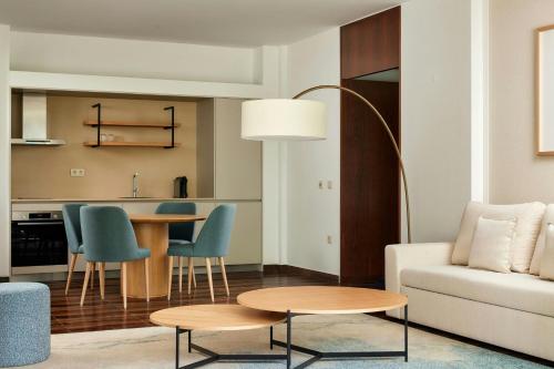 Suite de 1 dormitorio del hotel Marriott Residences Salgados Resort, Algarve. Foto 7