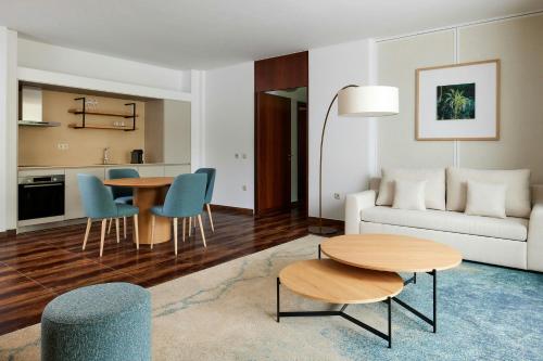 Suite de 1 dormitorio del hotel Marriott Residences Salgados Resort, Algarve. Foto 11