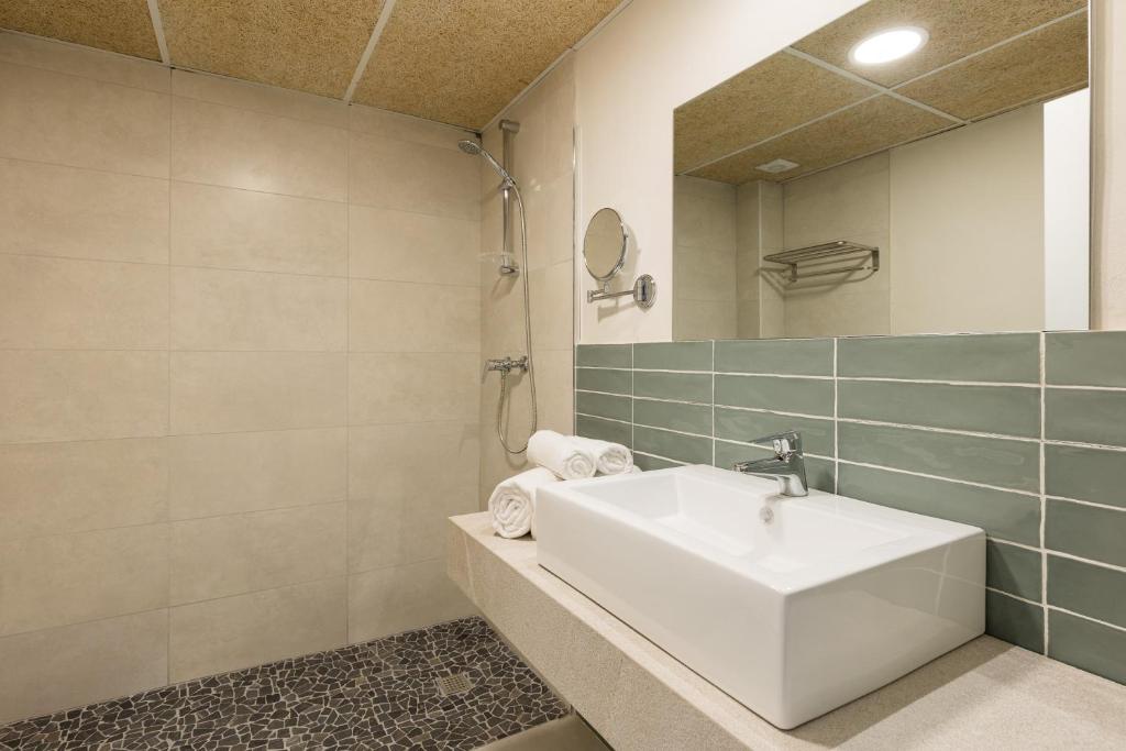 Habitación doble del hotel MarSenses Paradise Club. Foto 1