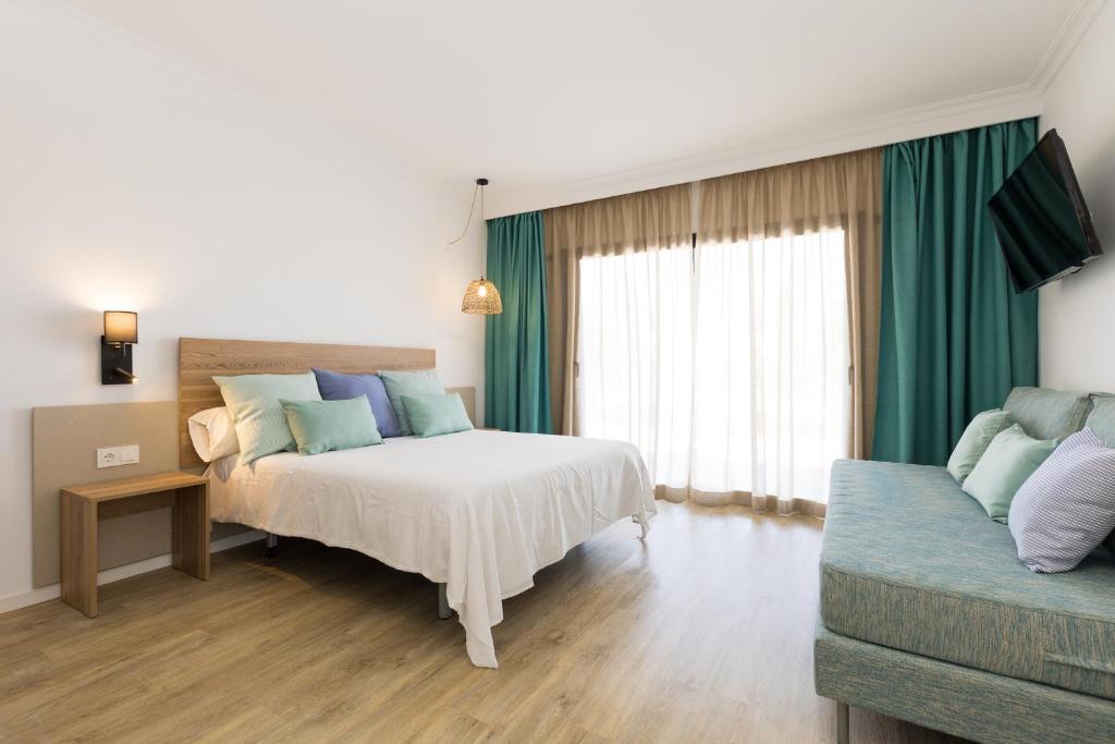 Habitación doble Vista Piscina del hotel MarSenses Paradise Club