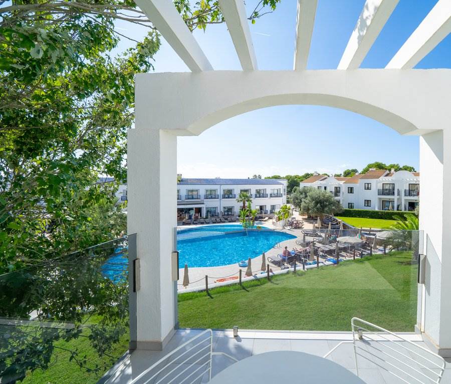 Suite Vista Piscina del hotel MarSenses Paradise Club