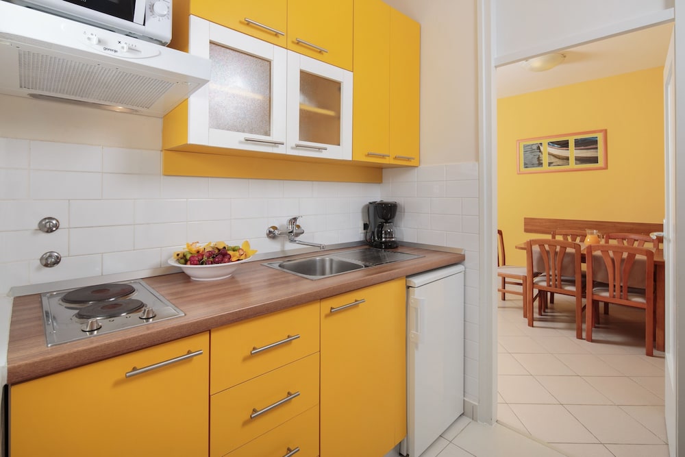 Apartamento Vista Jardín 1 habitación Sofá Cama incluido 1 Cama doble del hotel Katoro Plava Laguna. Foto 3