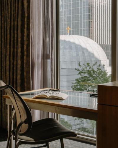 Suite de 1 dormitorio del hotel World Center Hotel. Foto 10