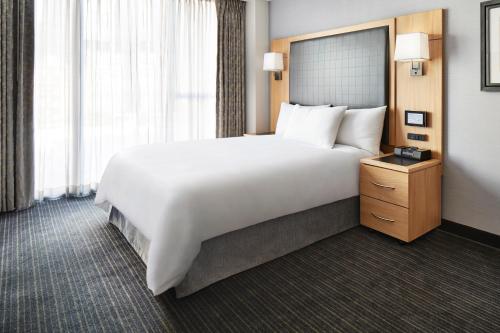 Habitación Estándar - 1 cama grande del hotel World Center Hotel