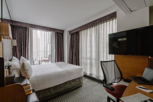 Habitación Superior con terraza del hotel The Jewel Facing Rockefeller Center