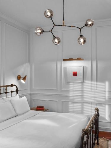 Habitación Clásica con cama extragrande del hotel Life New York. Foto 4