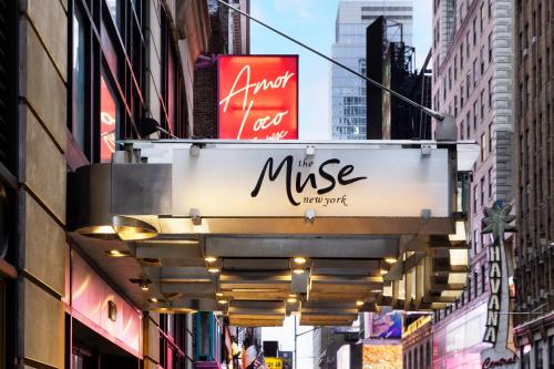 Executive Esquinera con cama extragrande del hotel The Muse New York, a Kimpton. Foto 3