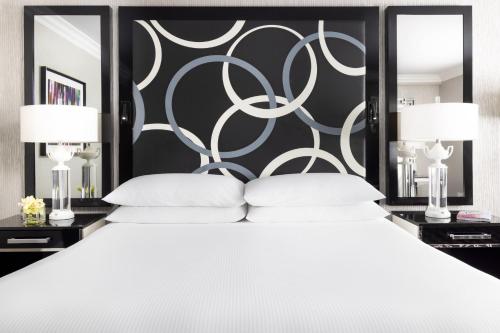 Habitación Executive con 2 camas grandes del hotel The Muse New York, a Kimpton