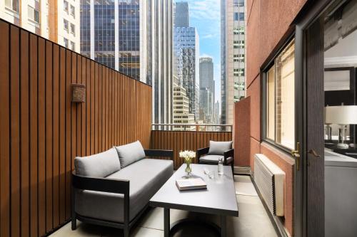 Habitación Executive con balcón - 2 camas grandes del hotel The Muse New York, a Kimpton. Foto 2