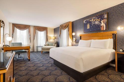 Suite Junior con jacuzzi del hotel Inn at Great Neck. Foto 2