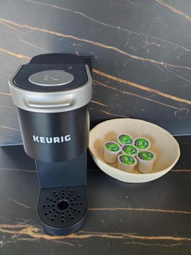 Suite Ático con balcón y vistas al río del hotel Riverside Tower Hotel. Foto 11