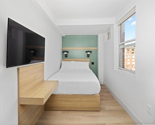 Alojamiento Doble Estándar del hotel Riverside Tower Hotel. Foto 3