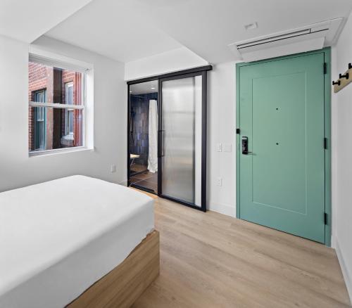 Habitación Doble Accesible del hotel Riverside Tower Hotel. Foto 1