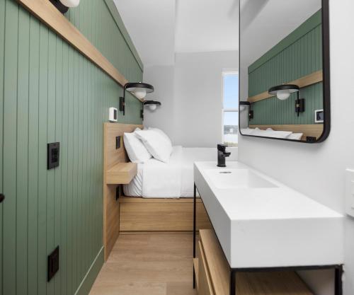 Alojamiento Individual con vistas al río del hotel Riverside Tower Hotel