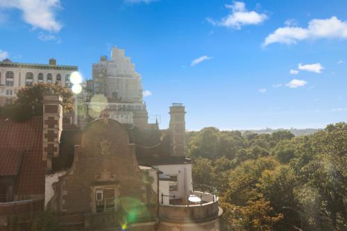 Alojamiento Individual con vistas al parque del hotel Riverside Tower Hotel. Foto 3