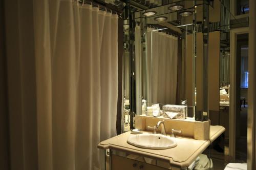 Suite de 1 dormitorio - 2 camas grandes del hotel Lombardy Hotel