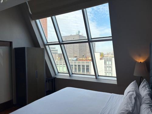 King Suite with Sofa Bed and Skyline View - High Floor del hotel Four Points by Sheraton Manhattan SoHo Village. Foto 5