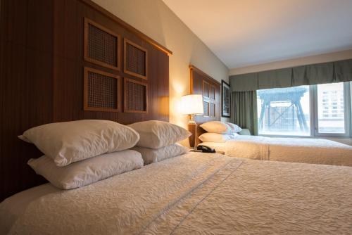 Habitaciones Dobles TriBeca con vistas a la ciudad - Adaptada para personas con discapacidad del hotel SoHo 54. Foto 2