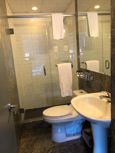 Habitación Doble Estándar del hotel The Ridge. Foto 7