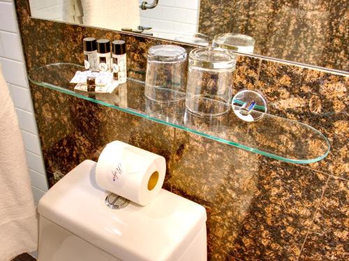 Habitación Three's Company del hotel The Ridge. Foto 9