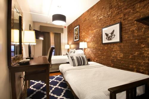 Habitación Estándar con baño privado del hotel 309. Foto 10