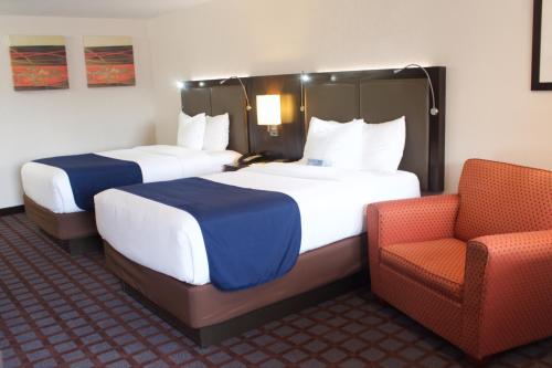 Habitación Doble con 2 camas dobles - No fumadores del hotel Days Inn Woodbury. Foto 3