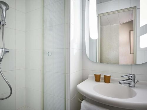 Habitación Doble Estándar - 2 camas del hotel ibis Paris Avenue d'Italie 13ème. Foto 5