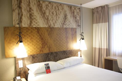 Dos habitaciones contiguas del hotel ibis Paris Avenue d'Italie 13ème. Foto 7