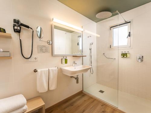 Habitación Doble Económica - 1 o 2 camas del hotel Artiem Capri. Foto 8