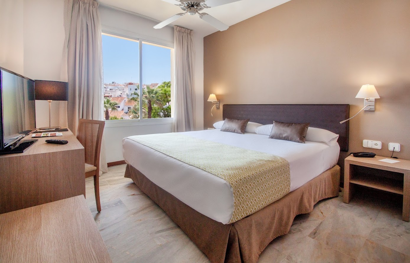 Habitación doble Vista Jardin del hotel Catalonia Mirador Des Port