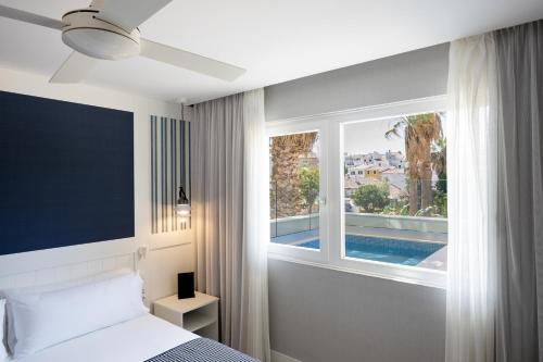 Suite con piscina privada del hotel Catalonia Mirador Des Port