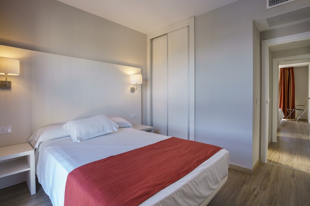 Suite Premium del hotel Minura Sur Menorca. Foto 2