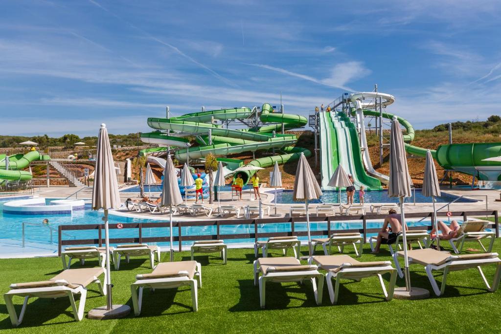 Premium Garden Suite con Parque Acuático del hotel Minura Sur Menorca. Foto 2