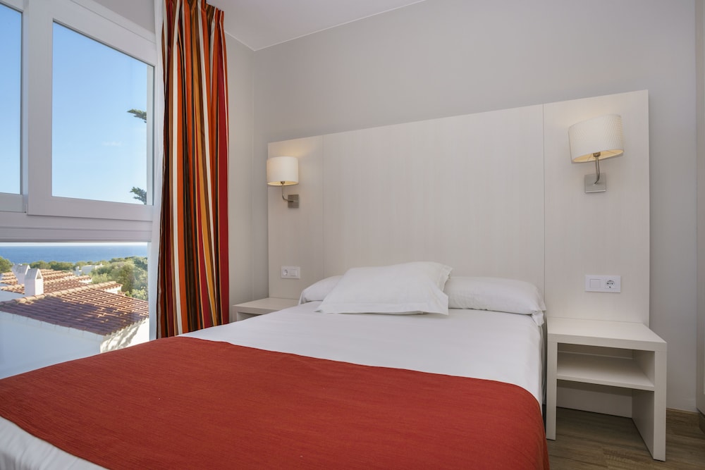Suite Premium, 2 habitaciones del hotel Minura Sur Menorca. Foto 2