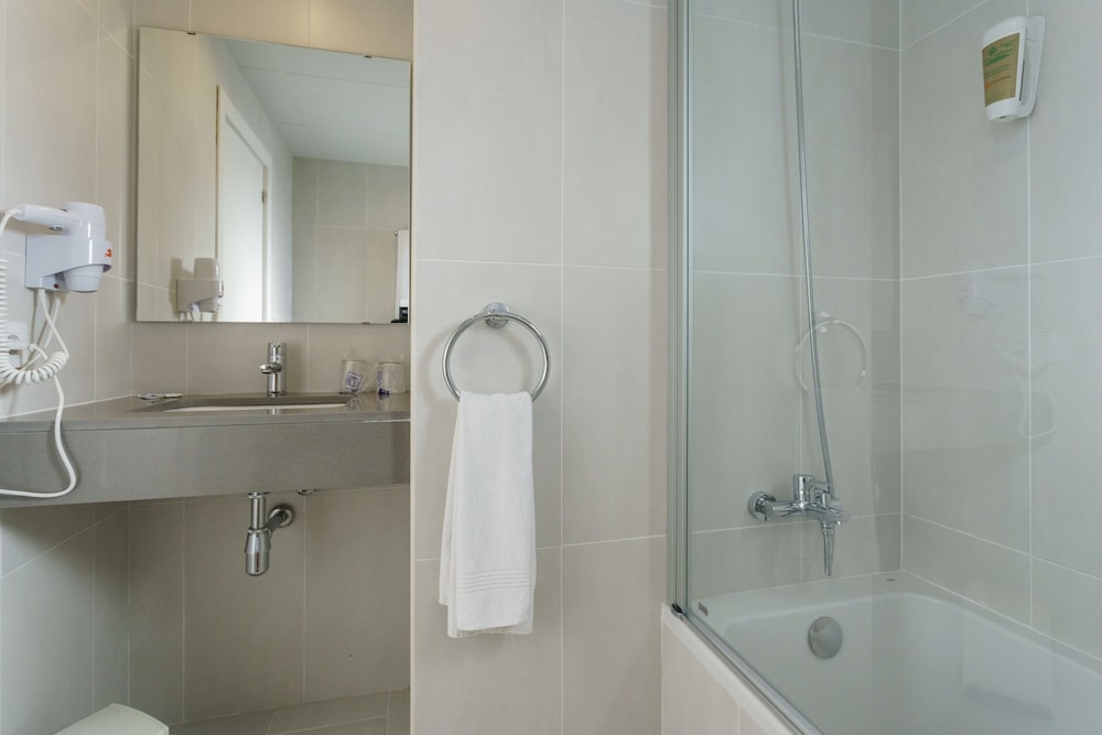 Suite Premium, 2 habitaciones del hotel Minura Sur Menorca. Foto 9