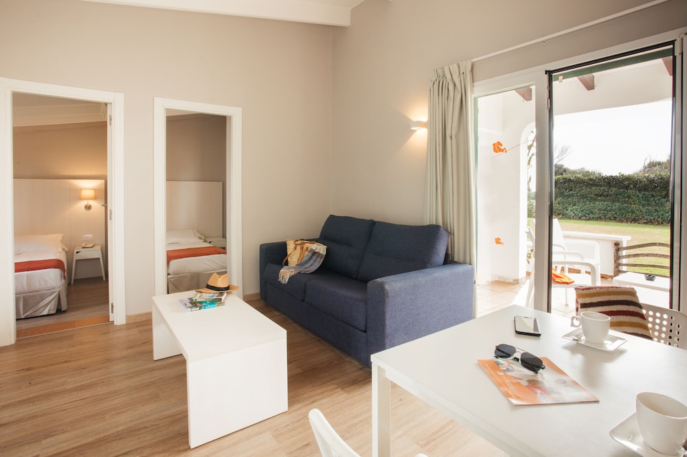 Apartamento Premium (3 adults - no water park included) del hotel Minura Sur Menorca. Foto 6