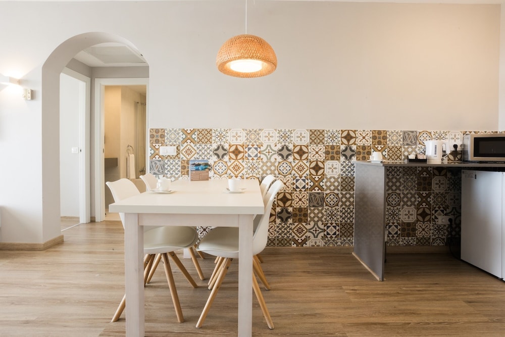 Suite Balcón o Terraza 2 habitaciones Premium Sofá Cama incluido Agradable del hotel Minura Sur Menorca. Foto 12