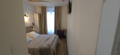 Double Room with Bathtub (without lift) del hotel Camelia Prestige - Place de la Nation. Foto 6