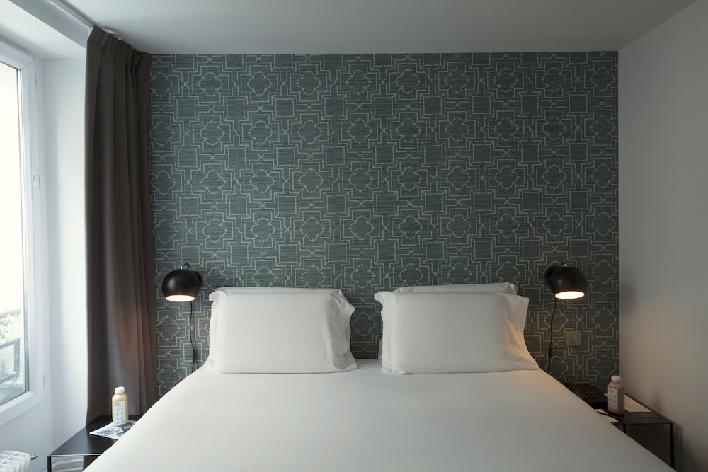 Habitación superior con 1 cama doble o 2 individuales del hotel Monsieur Helder. Foto 2